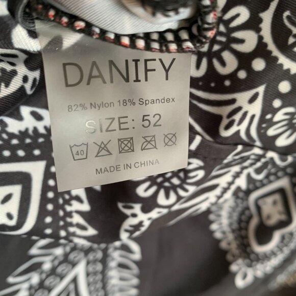 Danify Women's Plus Size US 18 Tankini Swim Dress Black White Paisley - Picture 4 of 7